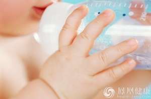 婴幼儿奶粉配方注册新规10月实施